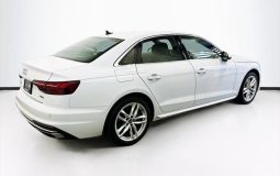 Audi A4 45 S line Premium Plus