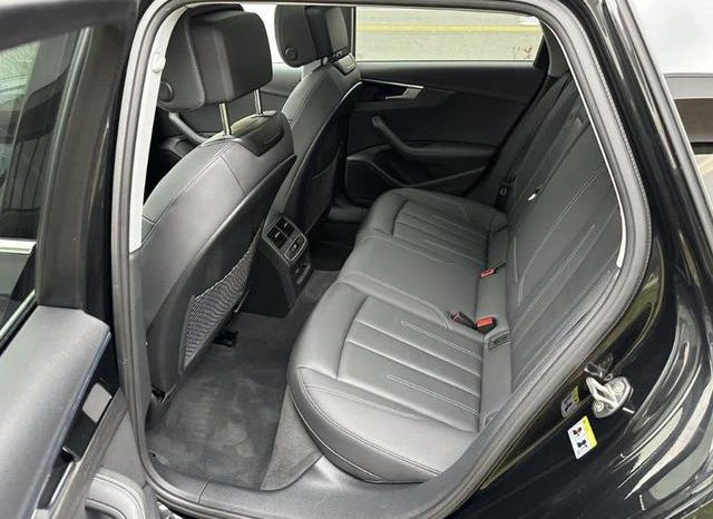 
								Audi A4 allroad 45 quattro Premium full									