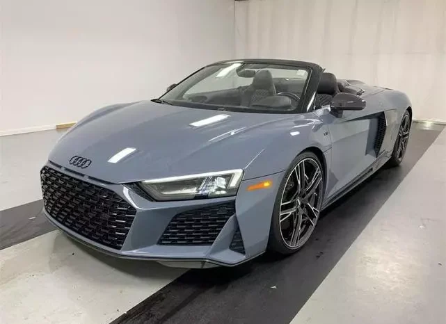 
								Audi R8 5.2 V10 Performance full									