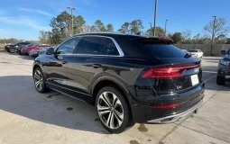 Audi Q8 55 Premium Plus