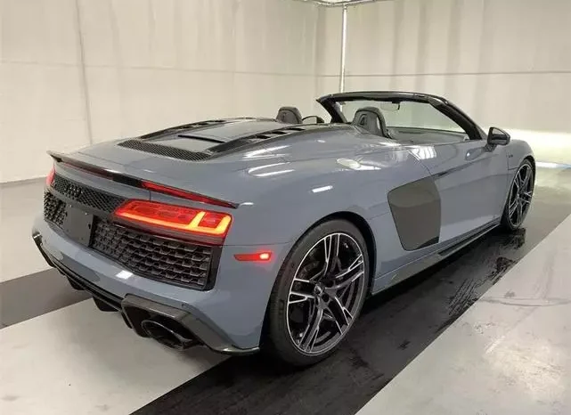 
								Audi R8 5.2 V10 Performance full									