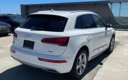 Audi Q5 45 Premium Plus