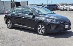 Hyundai IONIQ Plug-In Hybrid Base