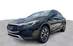 INFINITI QX30 Luxe