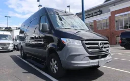 Mercedes-Benz Sprinter 2500 High Roof