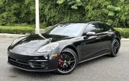 Porsche Panamera 4S