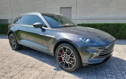 Aston Martin DBX Base