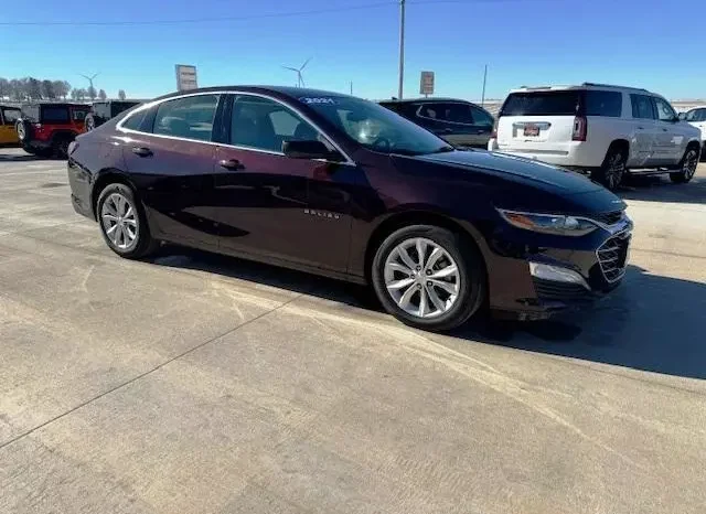 
								Chevrolet Malibu LT full									