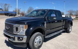 Ford F-450 Lariat