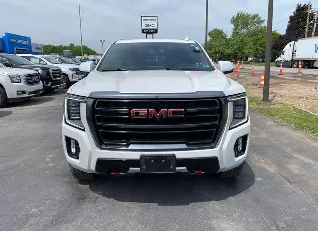 
								GMC Yukon XL AT4 full									