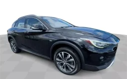 INFINITI QX30 Luxe