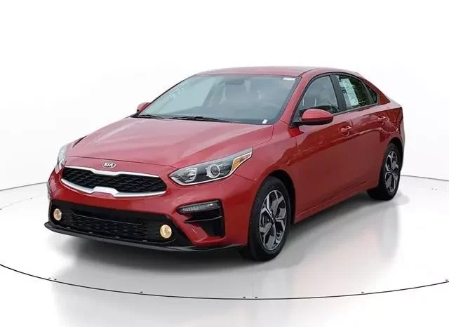 
								Kia Forte LXS full									