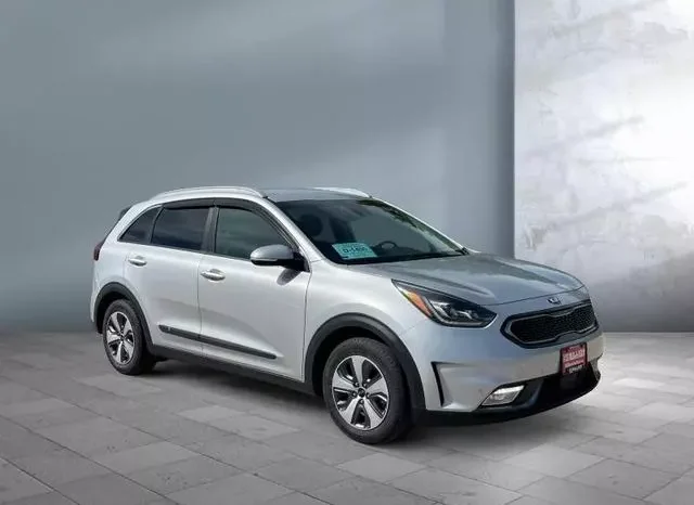 
								Kia Niro Plug-In Hybrid EX Premium full									