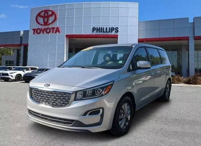 
								Kia Sedona LX full									