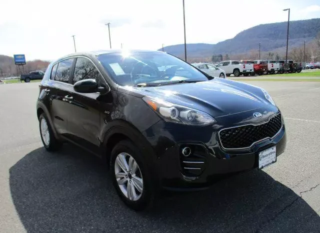 
								Kia Sportage LX full									