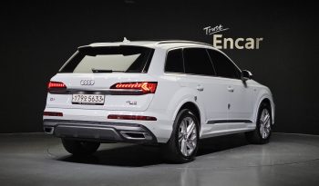 
									Audi Q7 45 TDI Quattro Premium full								