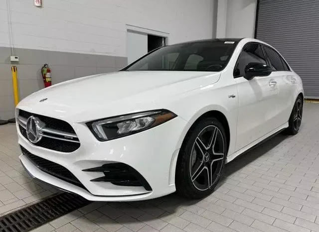 
								Mercedes-Benz AMG A 35 Base full									