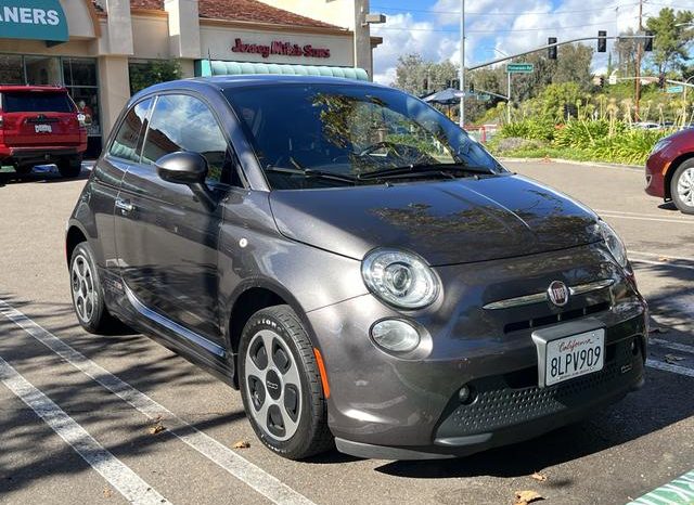 
								FIAT 500e Battery Electric full									