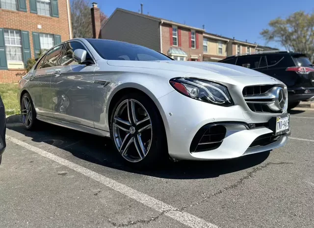 
								Mercedes-Benz AMG E 63 S 4MATIC full									