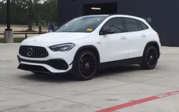 Mercedes-Benz AMG GLA 35 Base