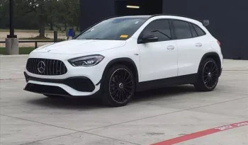 
									Mercedes-Benz AMG GLA 35 Base full								