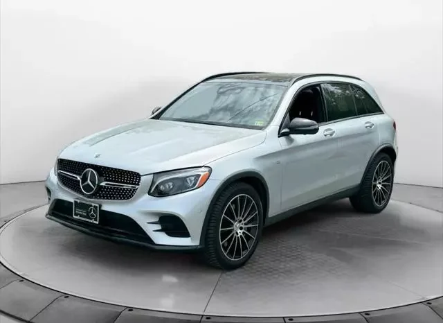 
								Mercedes-Benz AMG GLC 43 Base 4MATIC full									