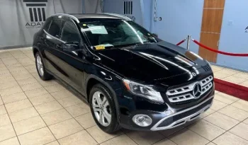 
									Mercedes-Benz GLA 250 Base full								