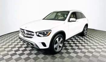 
									Mercedes-Benz GLC 300 Base 4MATIC full								