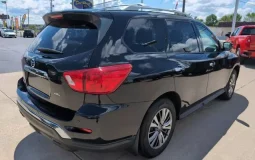 Nissan Pathfinder S