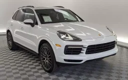 Porsche Cayenne Base