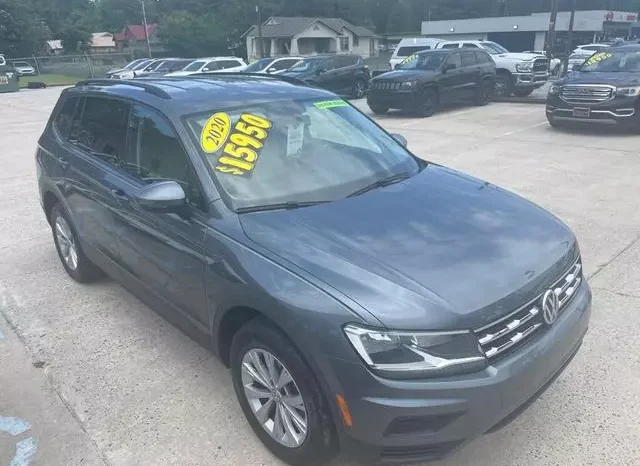 
								Volkswagen Tiguan 2.0T S full									