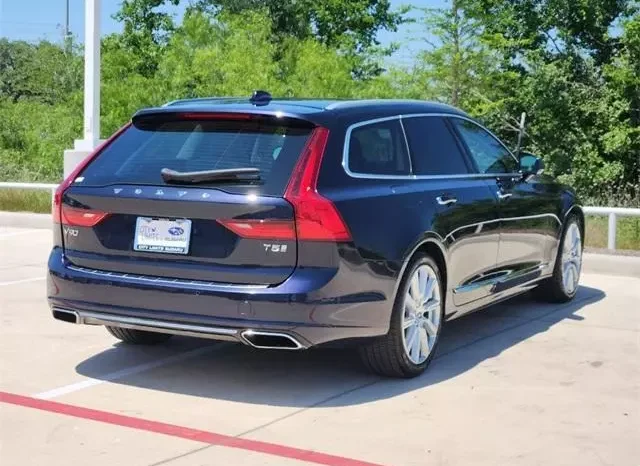 
								Volvo V90 T5 Inscription full									