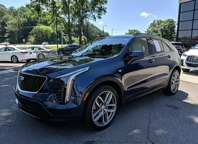 
								Cadillac XT4 Sport full									