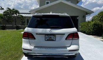 
									Mercedes-Benz GLE 400 Base 4MATIC full								