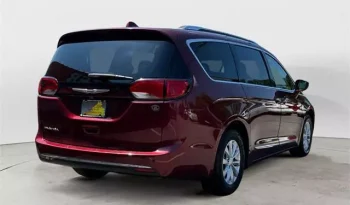 
									Chrysler Pacifica Touring L full								