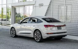 Audi e-tron Sportback Premium Plus