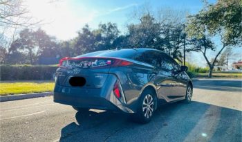 
									Toyota Prius Prime Limited full								