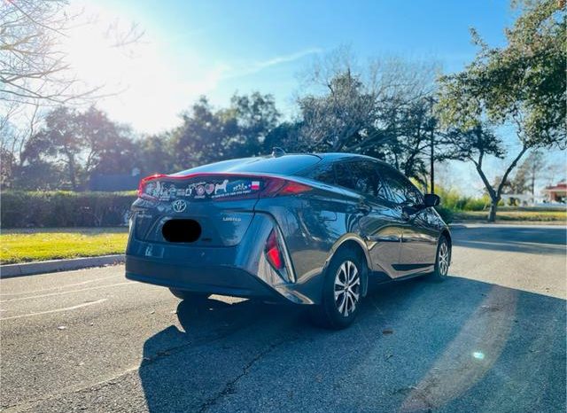 
								Toyota Prius Prime Limited full									