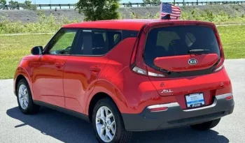 
									Kia Soul S full								