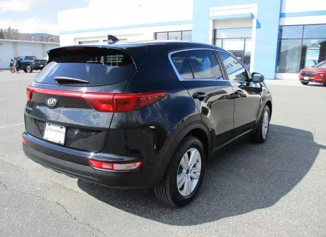 
								Kia Sportage LX full									