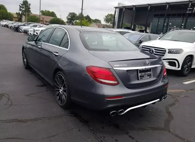 
								Mercedes-Benz AMG E 53 Base 4MATIC full									