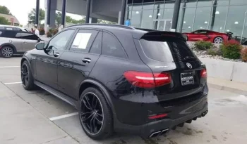 
									Mercedes-Benz AMG GLC 63 Base 4MATIC full								