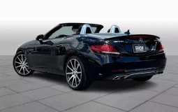 Mercedes-Benz AMG SLC 43 Base