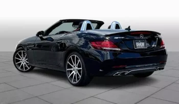 
									Mercedes-Benz AMG SLC 43 Base full								