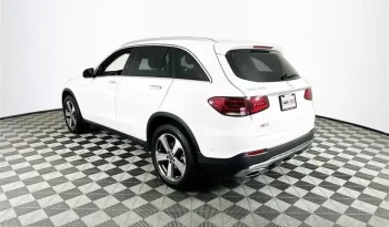 
									Mercedes-Benz GLC 300 Base 4MATIC full								