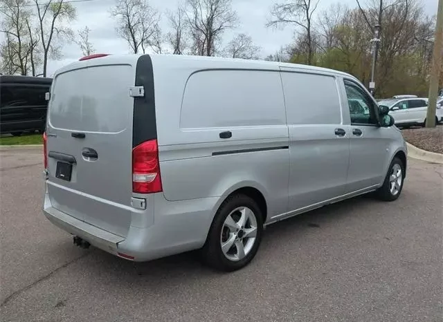 
								Mercedes-Benz Metris Base full									