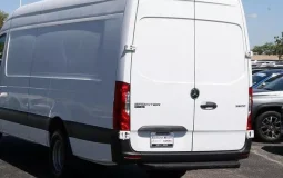 Mercedes-Benz Sprinter 3500 High Roof