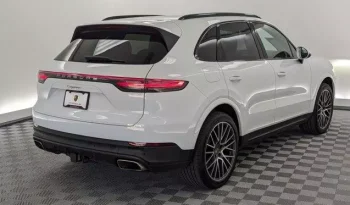 
									Porsche Cayenne Base full								