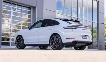 
									Porsche Cayenne E-Hybrid Coupe Turbo S full								