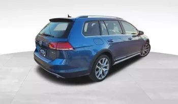 
									Volkswagen Golf Alltrack TSI SE full								